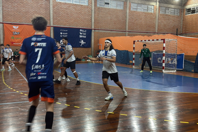 Itajaí encerra caminhada rumo à final do Brasileiro Juvenil de Handebol após duas prorrogações