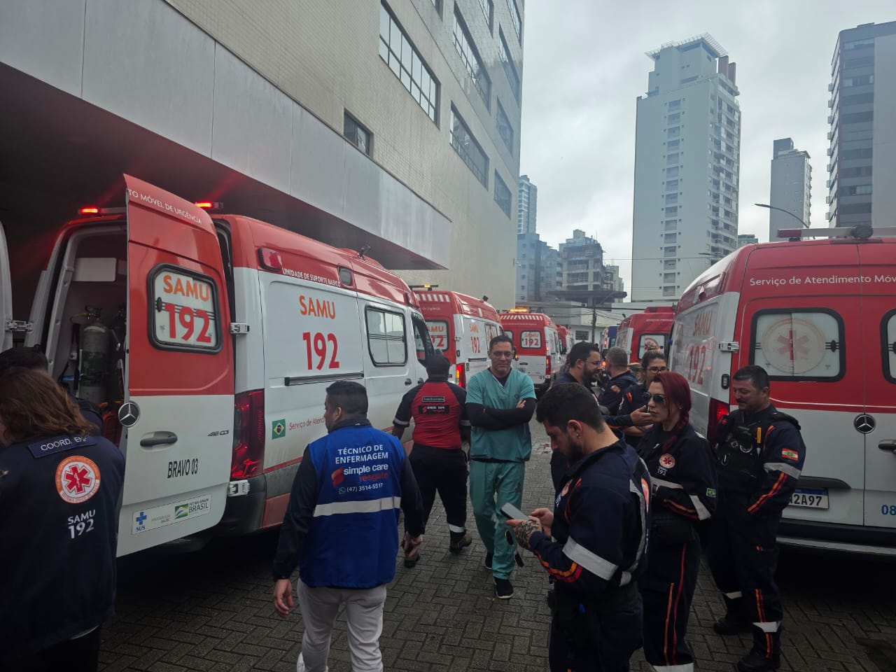 Movimentação de ambulâncias no Marieta