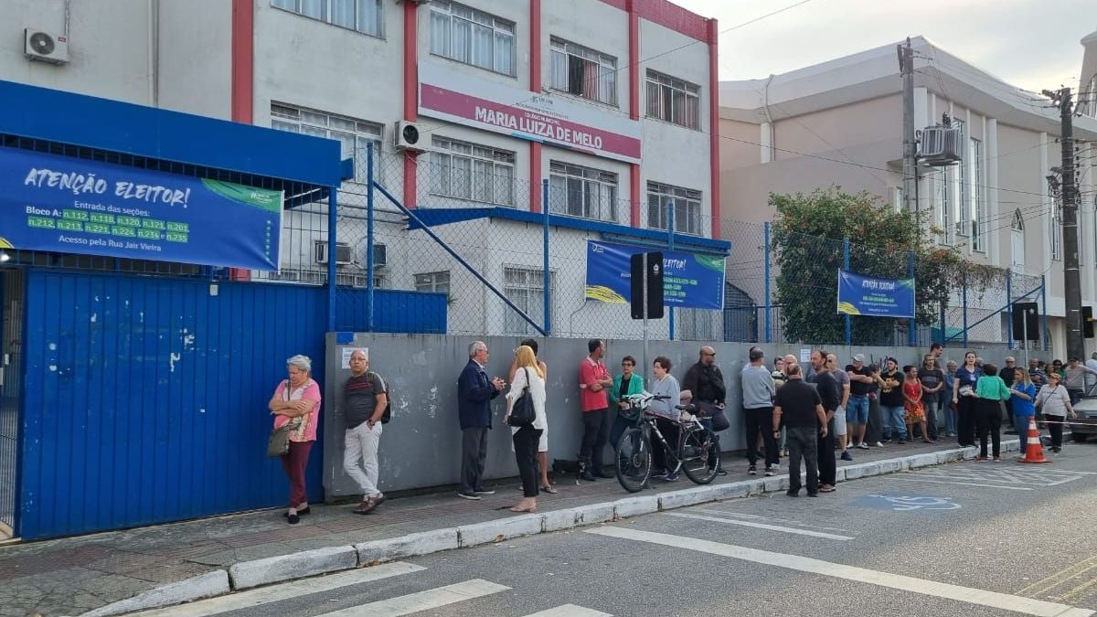 Maior local de votação da Grande Florianópolis altera trânsito no domingo de eleições